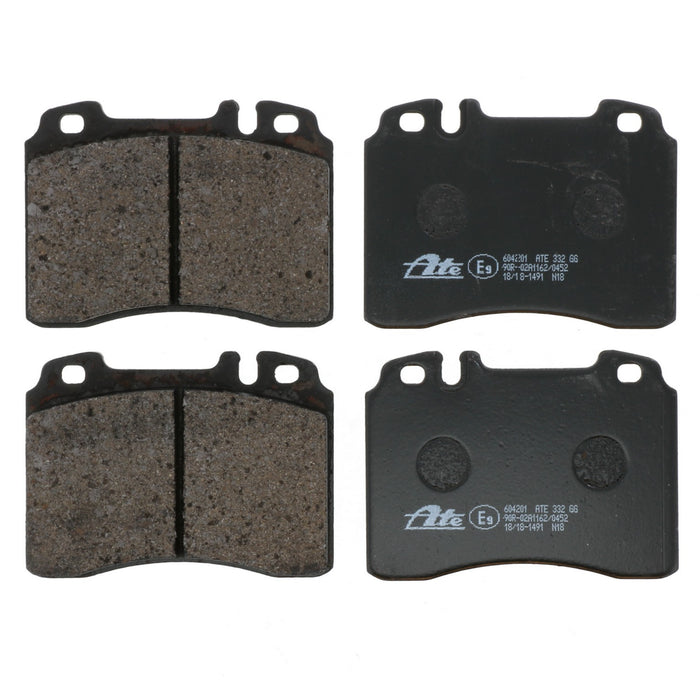 Front Disc Brake Pad Set for Mercedes-Benz E320 1995 1994 P-1953