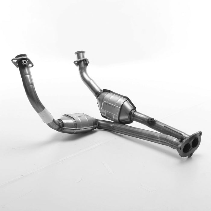 Front Catalytic Converter for Mazda B3000 3.0L V6 2006 2005 2004 P-36765