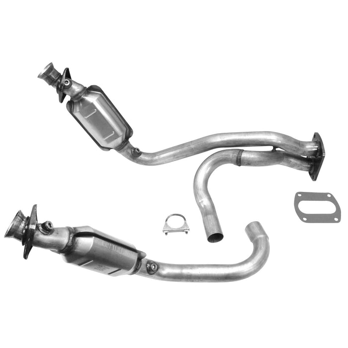 Front Catalytic Converter for Ford F-350 Super Duty RWD 2007 2006 2005 P-37681