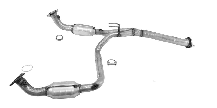 Catalytic Converter for GMC Savana 2500 135.0" Wheelbase 2005 2004 2003 P-37951