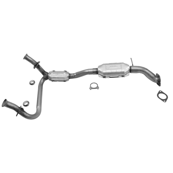 Catalytic Converter for Chevrolet Blazer 4.3L V6 4-Door Automatic Transmission 2005 2004 2003 2002 2001 2000 P-38014