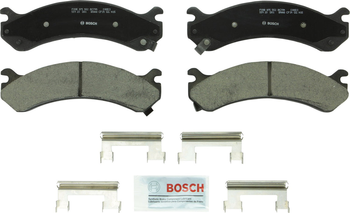 Front Disc Brake Pad Set for GMC Sierra 2500 2004 2003 2002 2001 2000 1999 P-2324752