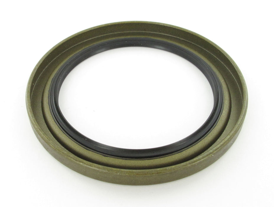 Front Wheel Seal for GMC P3500 RWD 1999 1998 1997 1996 1995 1994 1993 1992 1991 P-1322885