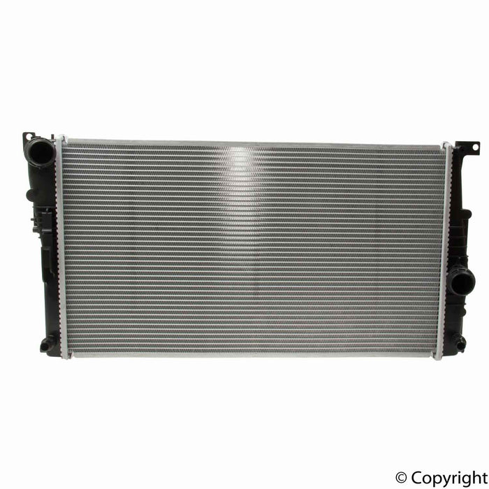 Radiator for BMW 320i 2.0L L4 Base GAS 2018 2017 2016 2015 2014 2013 P-611039