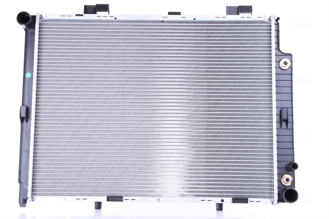 Radiator for Mercedes-Benz E320 3.2L V6 GAS 2003 2002 2001 2000 1999 1998 P-611166