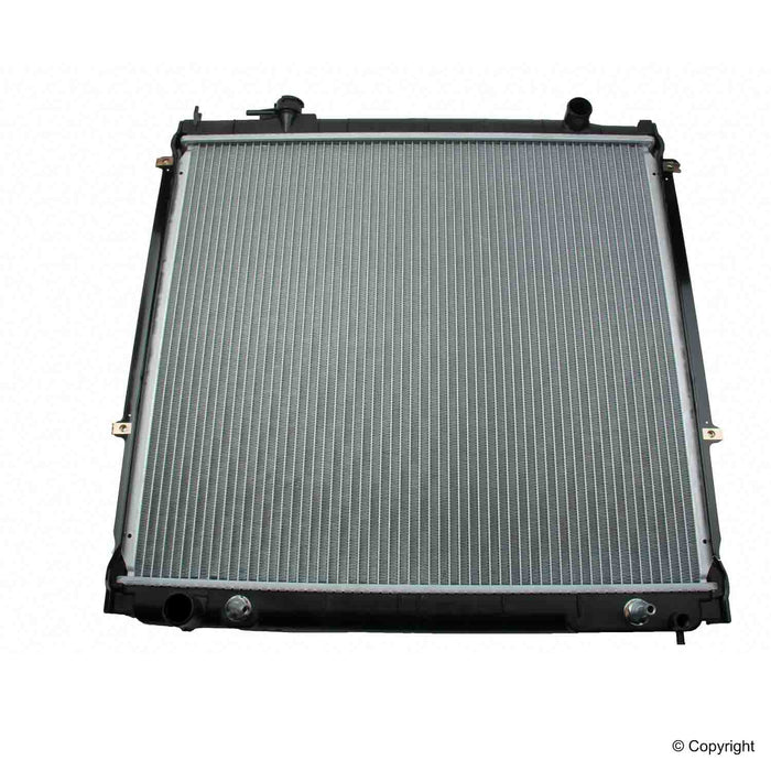 Radiator for Toyota Tacoma 4-Door Automatic Transmission 2004 2003 2002 2001 2000 1999 1998 1997 1996 1995 P-1752256