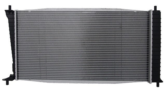 Radiator for Lincoln Mark LT 5.4L V8 2008 2007 2006 P-638133