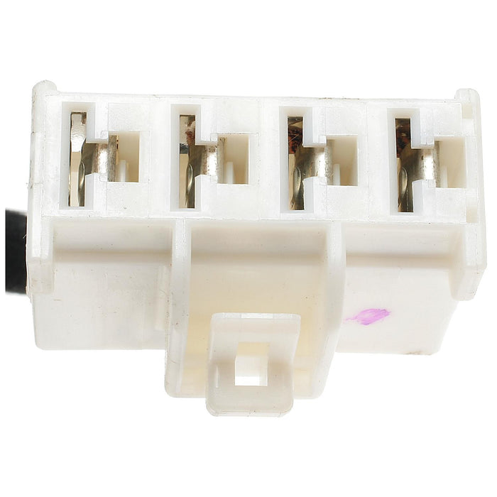 Trailer Brake System Connector for Dodge Durango 2000 1999 1998 P-3023829