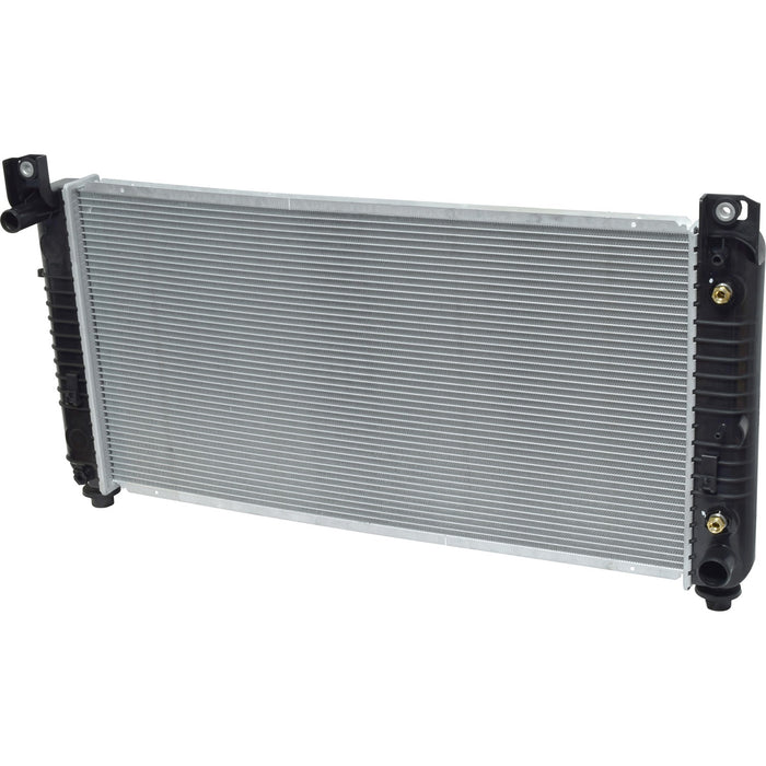 Radiator for GMC Sierra 1500 2013 2012 2011 2010 2009 2008 2007 2006 2005 2003 2002 2001 P-3386027