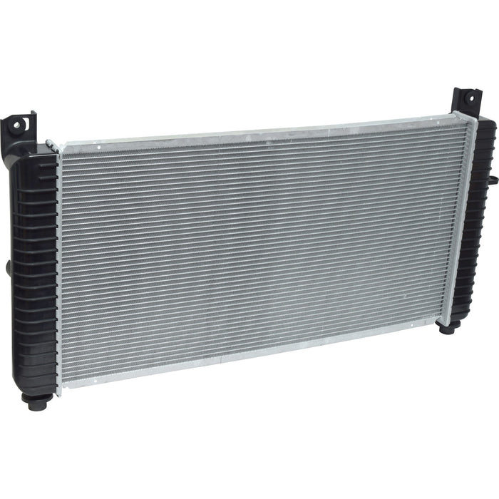 Radiator for GMC Sierra 1500 2013 2012 2011 2010 2009 2008 2007 2006 2005 2003 2002 2001 P-3386027