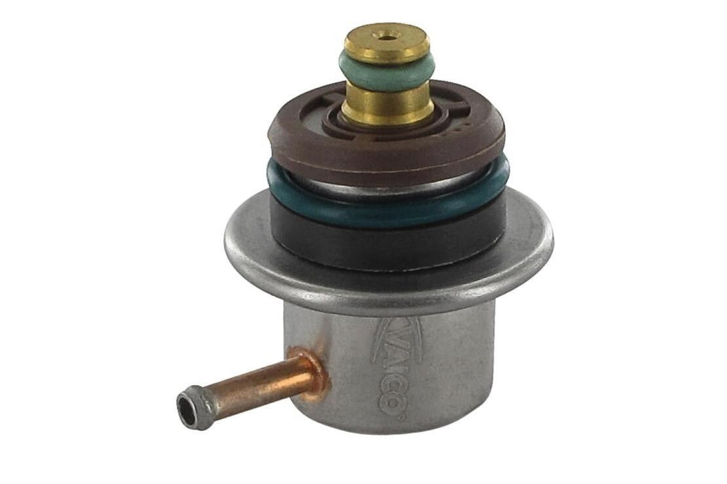 Fuel Injection Pressure Regulator for Volkswagen Cabrio 2.0L L4 2002 2001 2000 1999 1998 1997 1996 1995 P-3422519