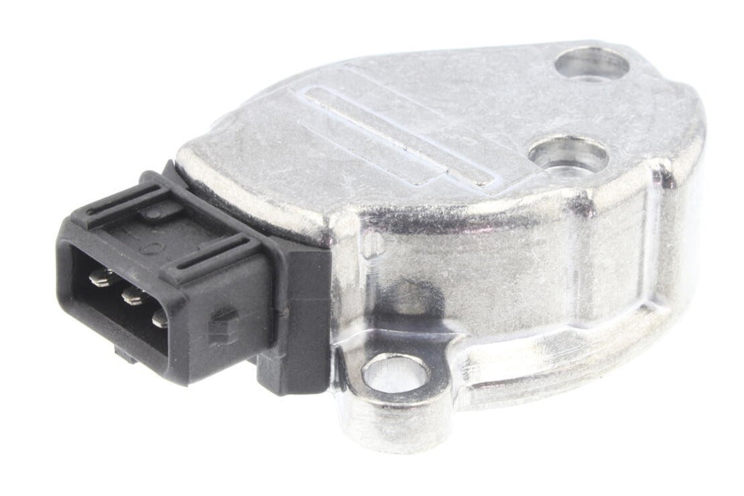 Engine Camshaft Position Sensor for Audi A4 Quattro 14 VIN 2005 2004 2003 2002 2001 2000 1999 1998 1997 P-3535105