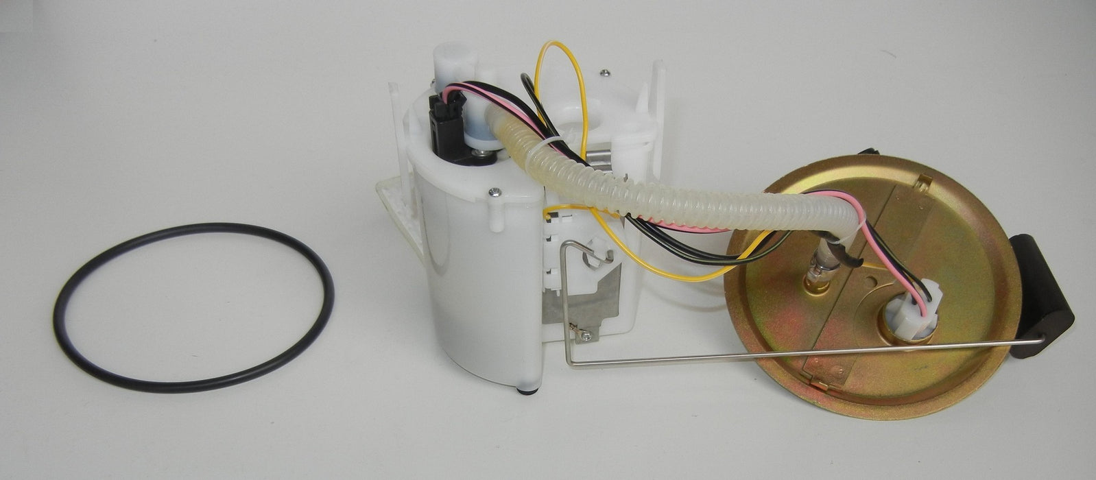 Fuel Pump Module Assembly for Mercury Mariner GAS 2007 2006 2005 P-75771