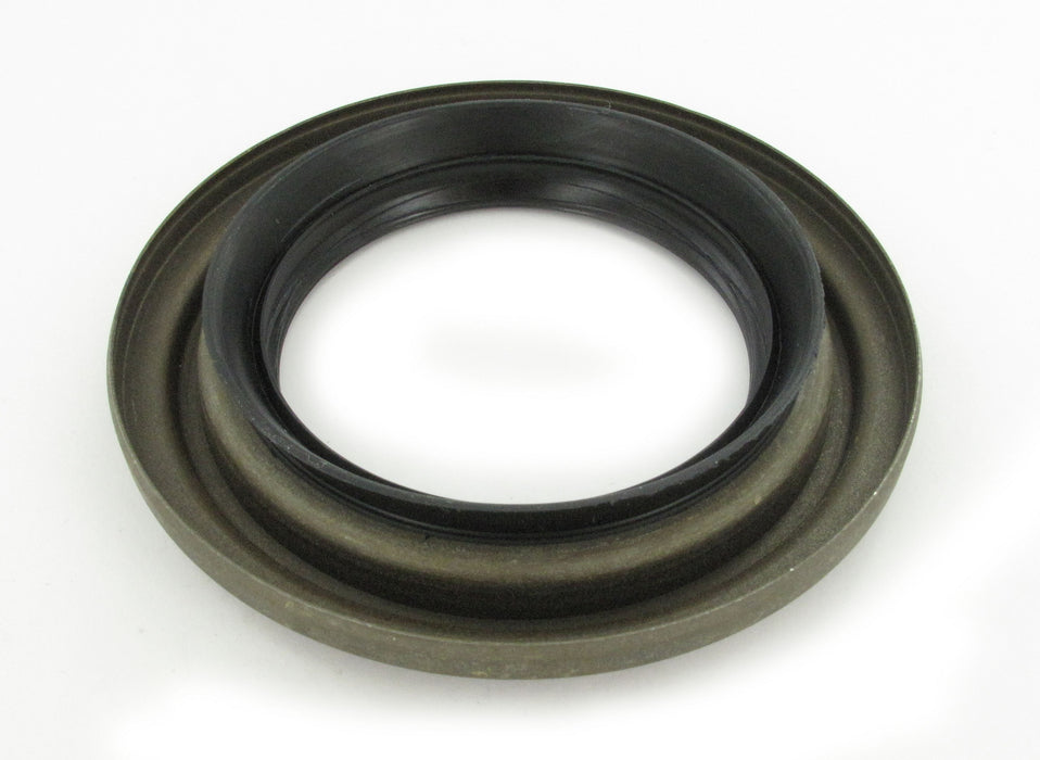 Rear Differential Pinion Seal for Dodge Ram 2500 2002 2001 2000 1999 1998 1997 1996 1995 1994 P-1324028