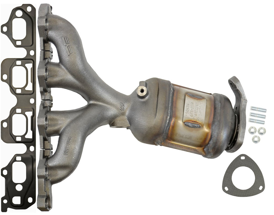 Front Catalytic Converter with Integrated Exhaust Manifold for Pontiac G6 2.4L L4 2009 2008 2007 2006 P-410112