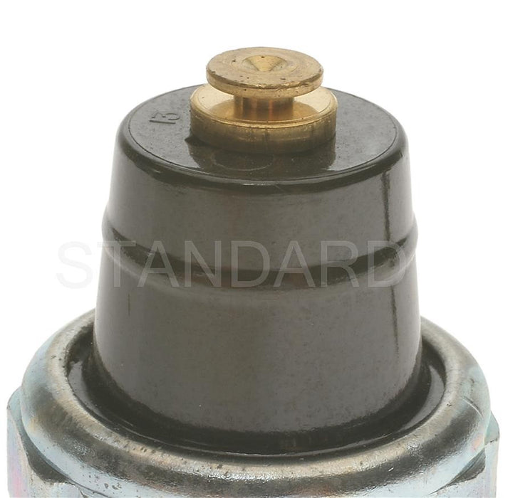 Engine Oil Pressure Switch for Dodge B250 1981 P-2917575